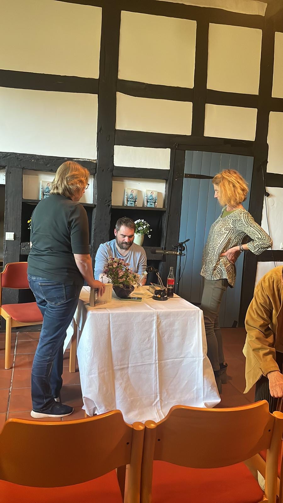 Buchpremiere "Die Buchhändlerin von Königsberg" im Künstlerhof Schreyahn 34 WhatsApp Bild 2025 04 26 um 19.54.19 0c632d4f