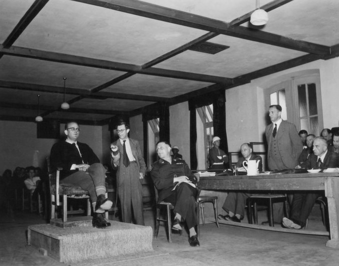 Foto: Dean L. Dennis / U.S. Army Signal Corps, 1947, Public Domain, via Wikimedia Commons.